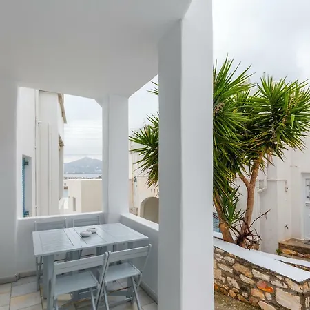 Pebbles 1bd House With Sea View In The Heart Of *