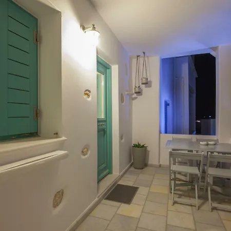 Apartmán Pebbles 1bd House With Sea View In The Heart Of Nausa