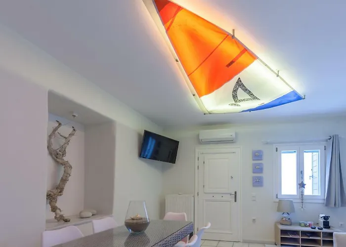 Pebbles 1bd House With Sea View In The Heart Of Διαμέρισμα