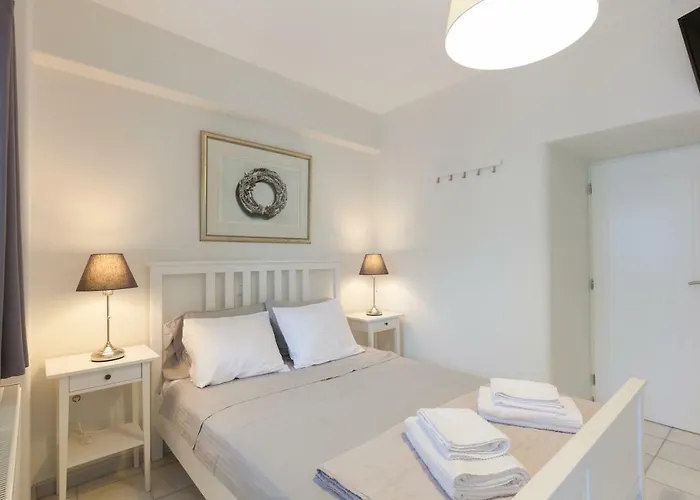 Pebbles 1bd House With Sea View In The Heart Of Διαμέρισμα