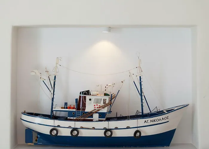 Pebbles 1bd House With Sea View In The Heart Of *