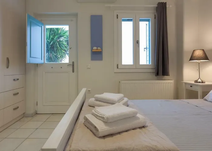 Pebbles 1bd House With Sea View In The Heart Of Διαμέρισμα